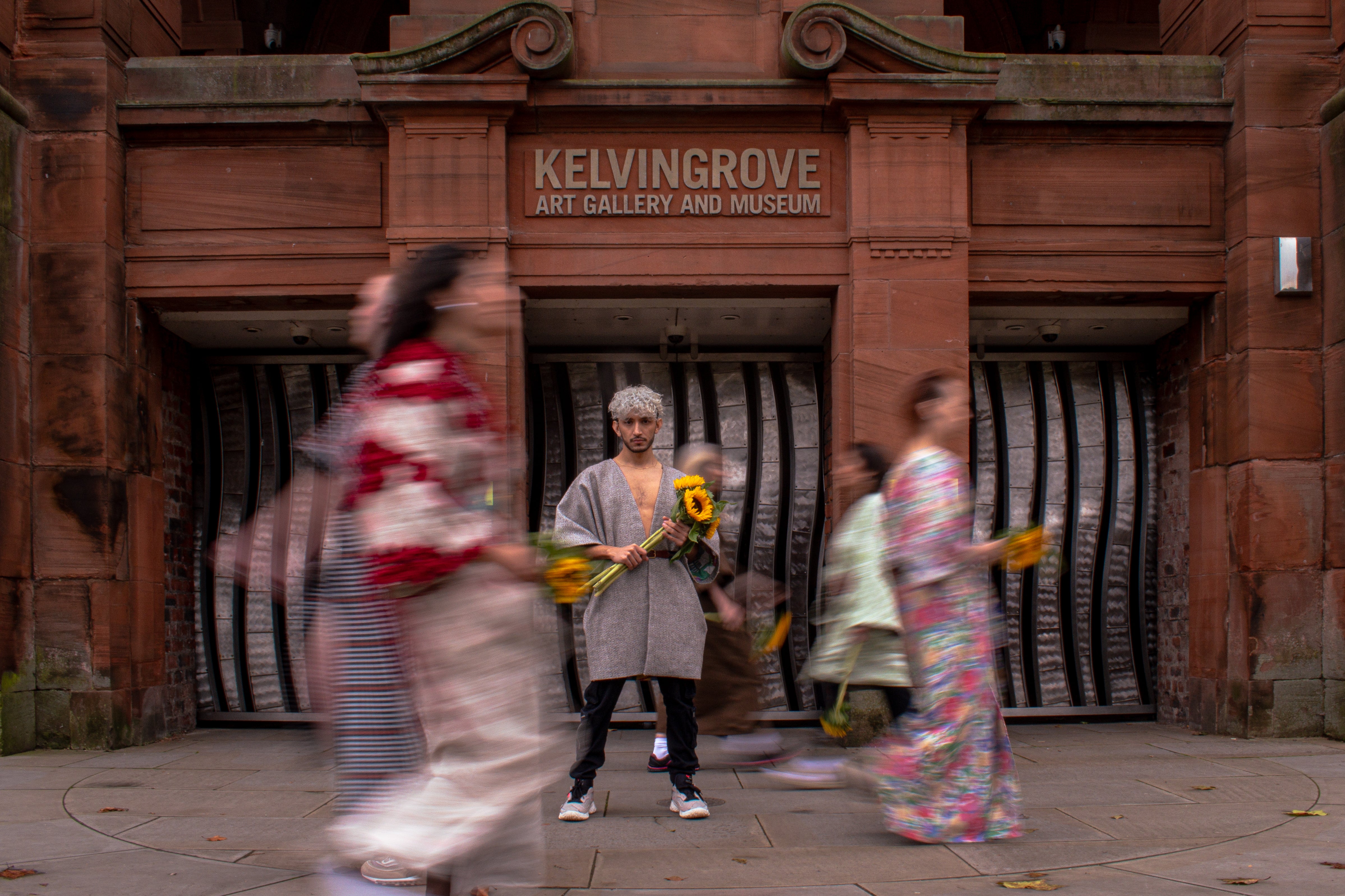 CELEBRATING DIVERSITY: OUR KIMONO FASHION PHOTOSHOOT AT KELVINGROVE ART GALLERY AND MUSEUM